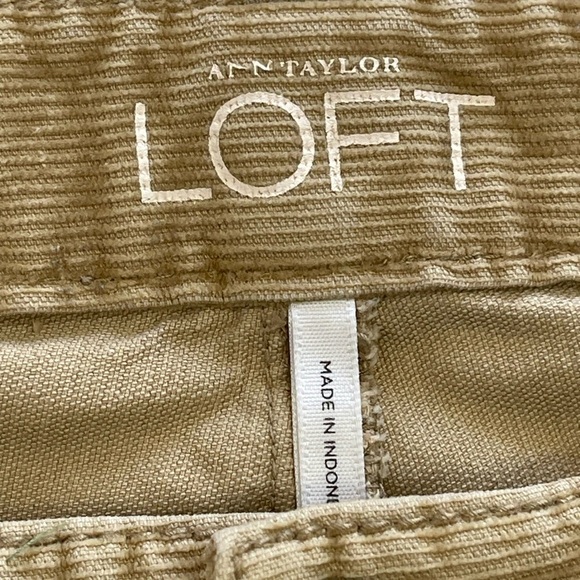 Ann Taylor Loft Curvy Boot Corduroy Tan pants. size 14 - Picture 4 of 12